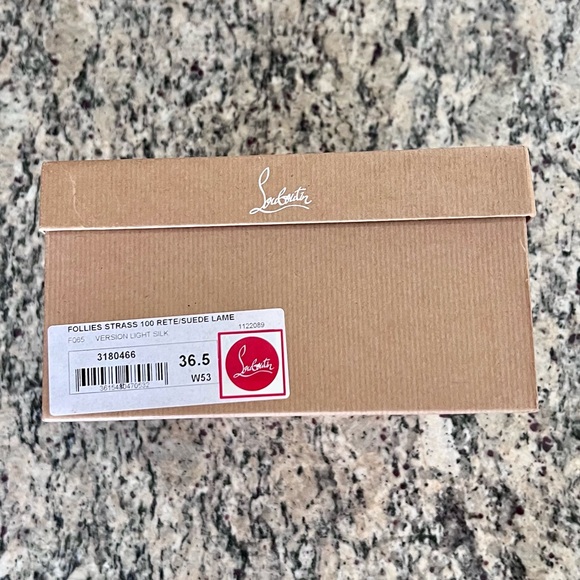 Christian Louboutin Follies Strass 100 mm Pumps 36.5
Light Silk